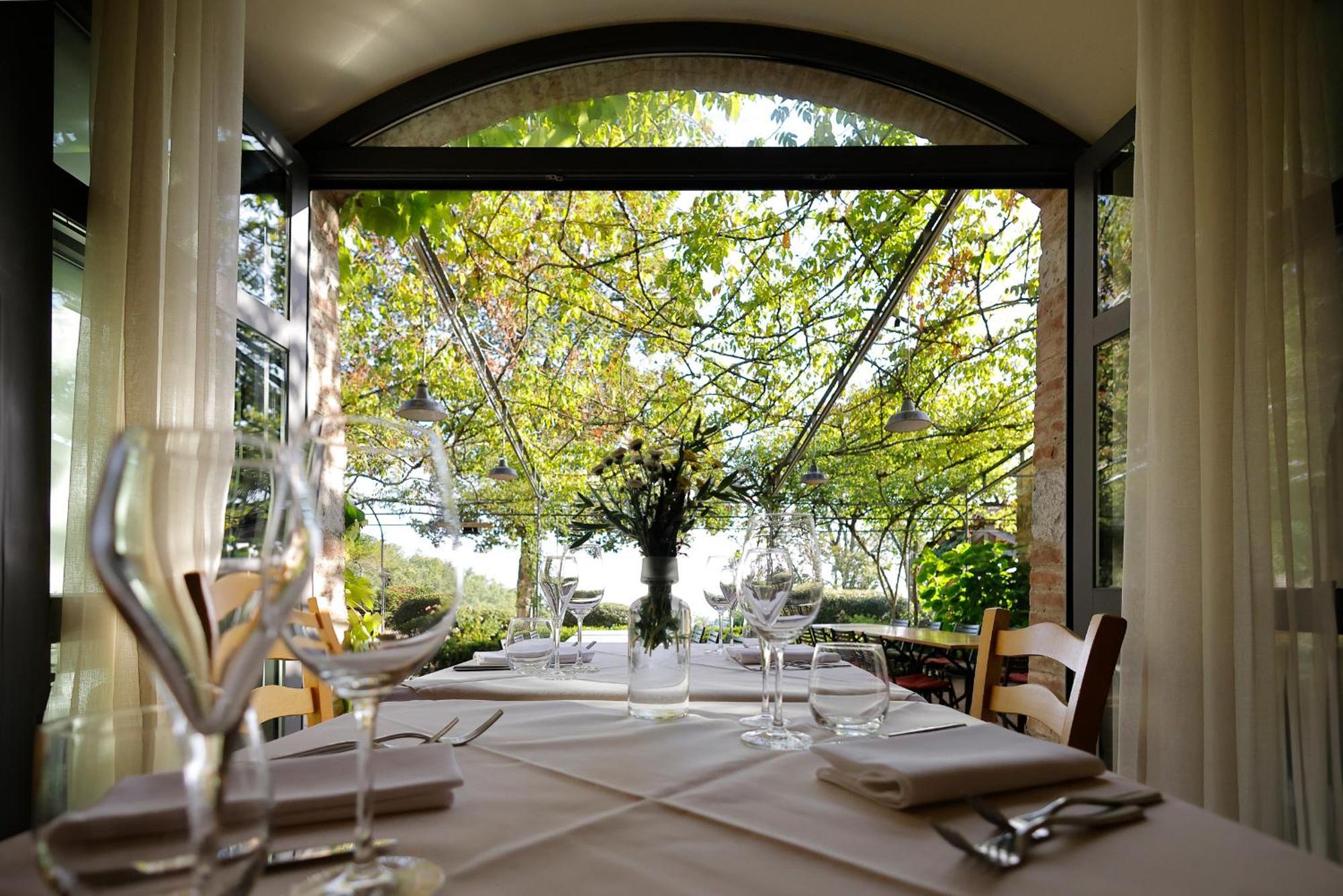 Badia A Coltibuono Wine Country house *