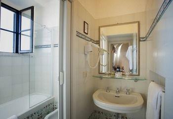 Badia A Coltibuono Wine Country house *