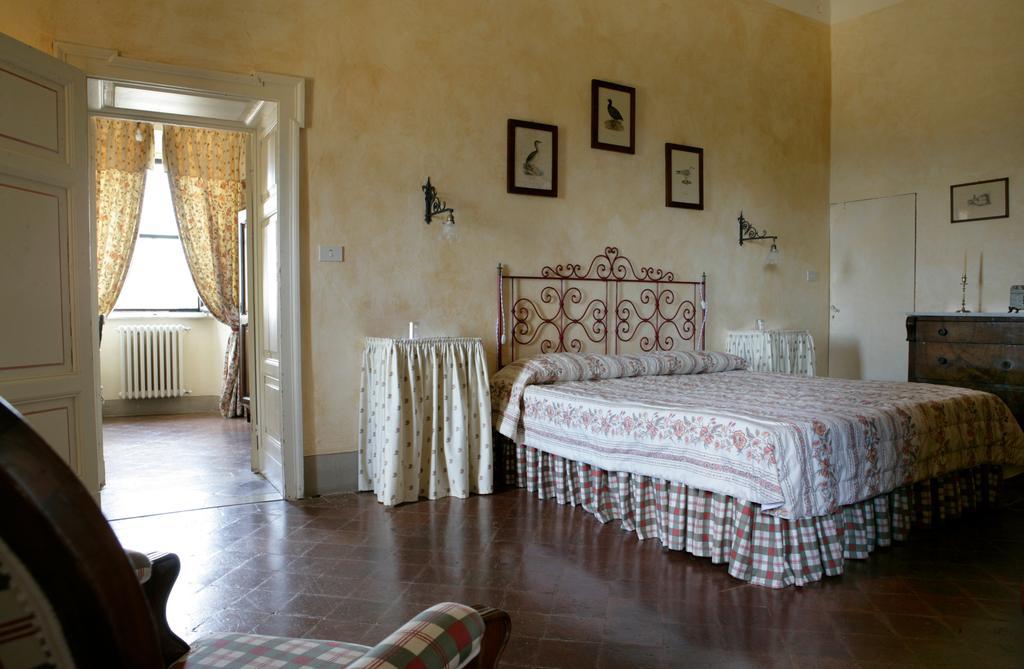 Badia A Coltibuono Wine Landhaus *