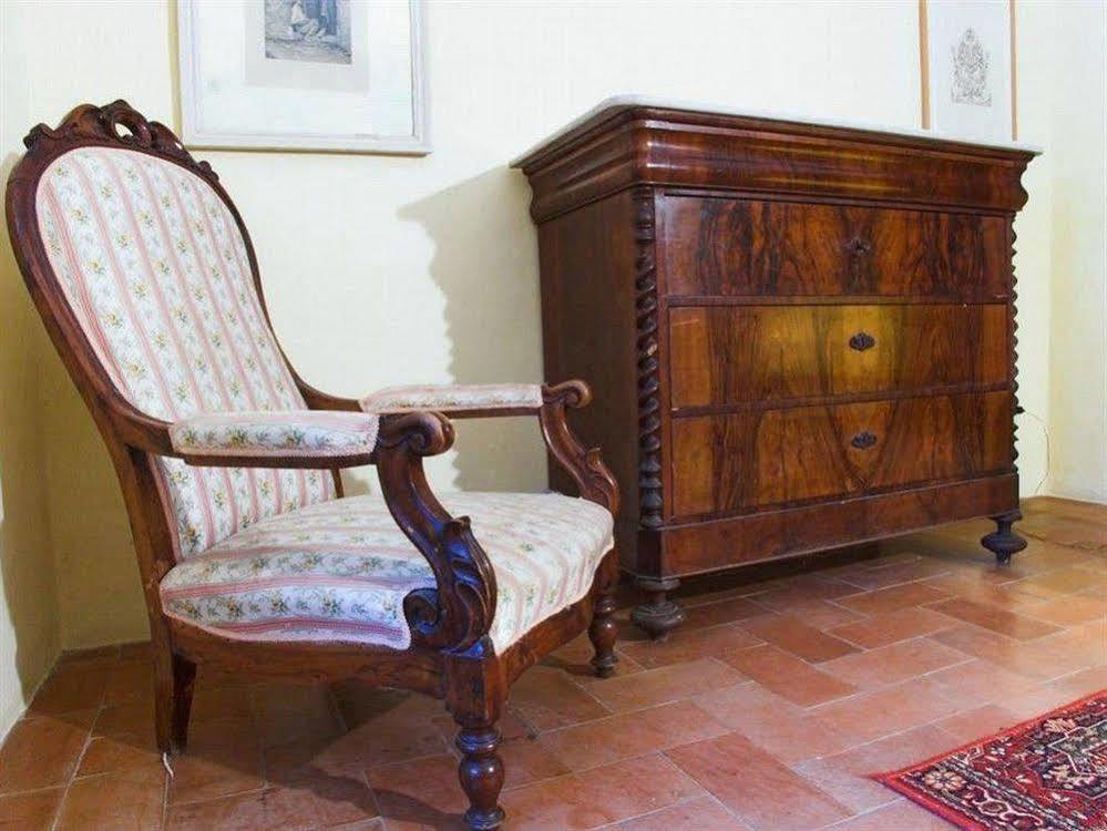 Landhaus Badia A Coltibuono Wine